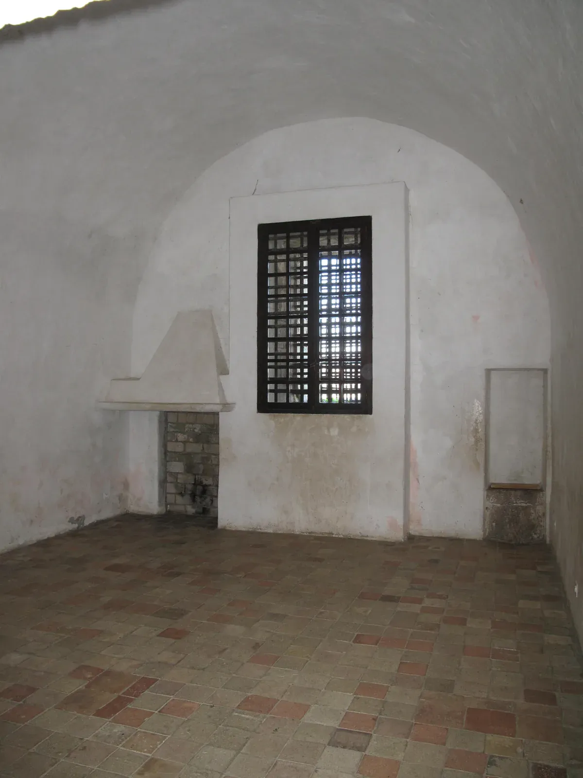 Cellule de l'homme au masque de fer au fort royal de l'île Sainte-Marguerite